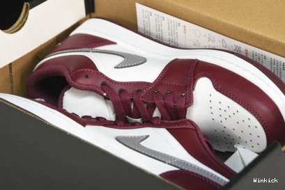 553558-615 1 White Jordan Low Bordeaux 1121